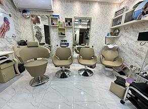 Lady salon in Dubai with one year licence 