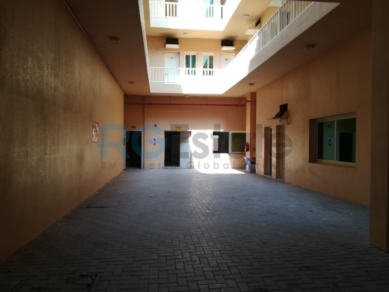 274 غرفة سكن عمال مستقل للإيجار في المحيصنة (سونابور)  | RGEstate UAE