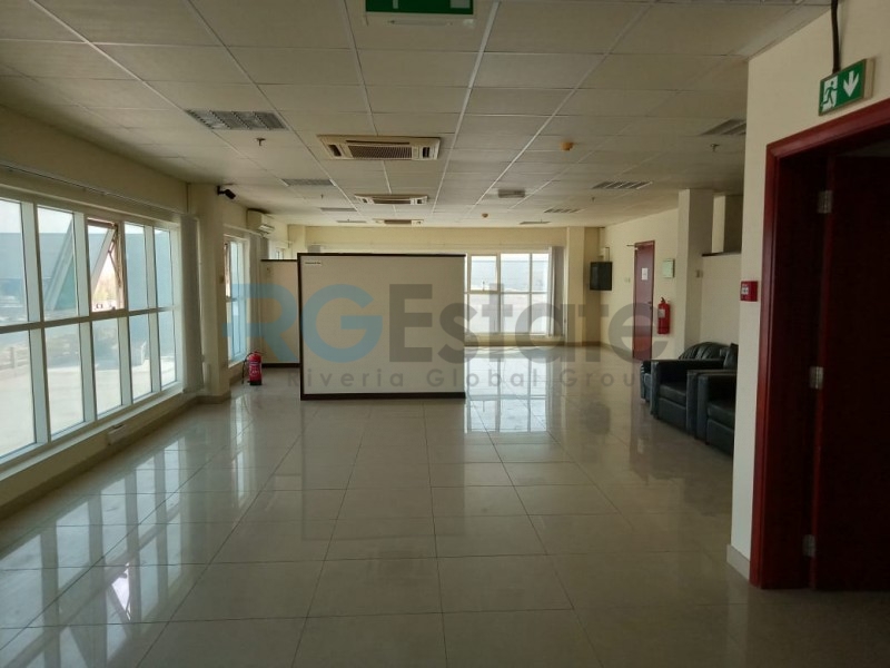 121,500 sqft Plot & 74,000 sqft Warehouse with Office and Loading Bay for Sale in Jafza SouthProperty ID: ASH PP 2808Location: Jafza (South)Property Type: Warehouse with Office and Loading Bay, Fully Rented OutProperty Details:• Plot Si  | RGEstate UAE