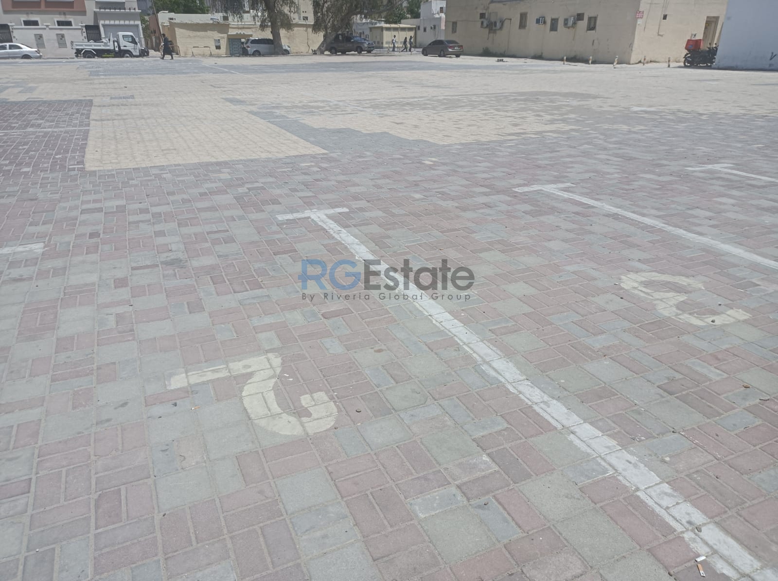 قطعة أرض 30،000 قدم مربع متاحة للإيجار في السطوة  | RGEstate UAE