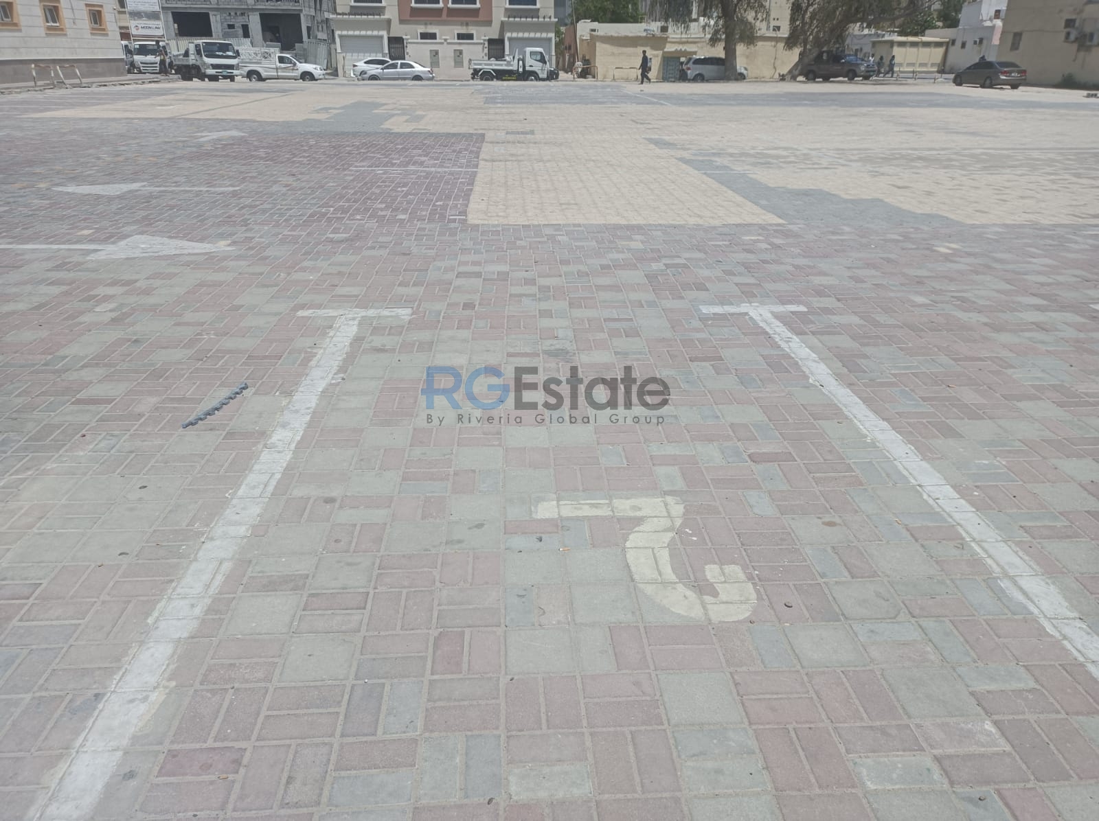 قطعة أرض 30،000 قدم مربع متاحة للإيجار في السطوة  | RGEstate UAE