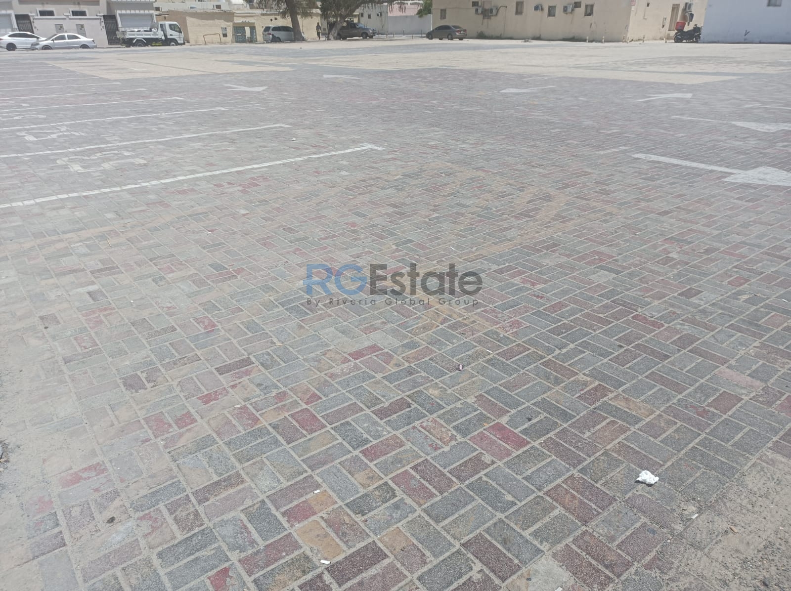 قطعة أرض 30،000 قدم مربع متاحة للإيجار في السطوة  | RGEstate UAE