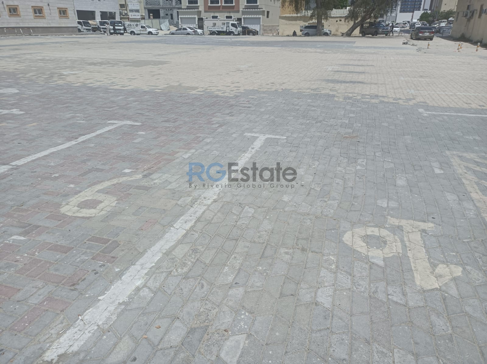 قطعة أرض 30،000 قدم مربع متاحة للإيجار في السطوة  | RGEstate UAE