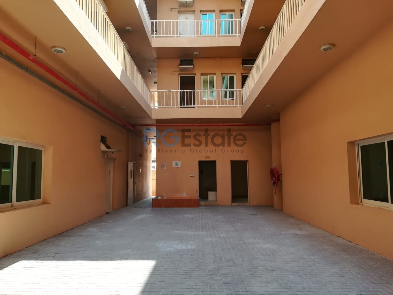 274 غرفة سكن عمال متاحة للبيع في المحيصنة  | RGEstate UAE