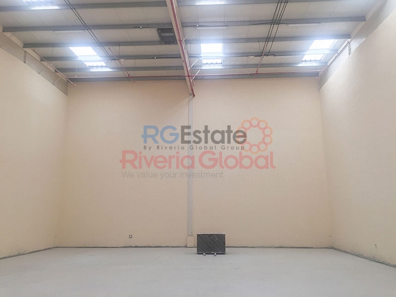 150,000 sqft Plot 102,400 sqft Warehouse for Sale in Jebel Ali Full Rented with ROI  | RGEstate UAE