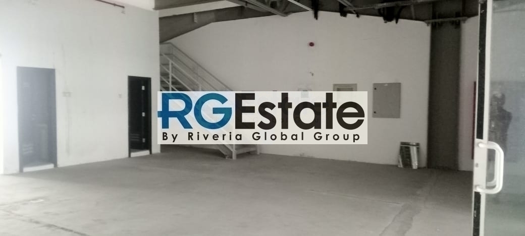 Modern Showroom Warehouse: 3,000 sqft with Mezzanine Floor, Pantry, Fully A/c, Available for Rent in Al Quoz Near Sheikh Zayed Road | Ideal for Commercial Use, Comprehensive Amenities Included  | RGEstate UAE