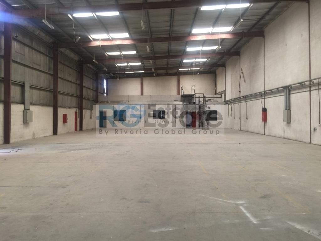 50،000 قدم مربع! مستودع للإيجار بالكامل  | RGEstate UAE
