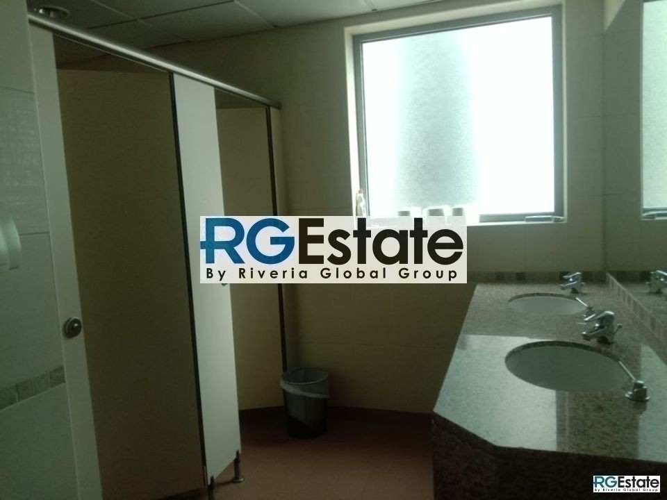 FITTED OFFICE SPACE | MULTIPLE OPCTION AVAILEBLE FOR RENT | NEAR FOR EMIRATES MALL | OPSITE SZR IN AL BARSHA 1  | RGEstate UAE
