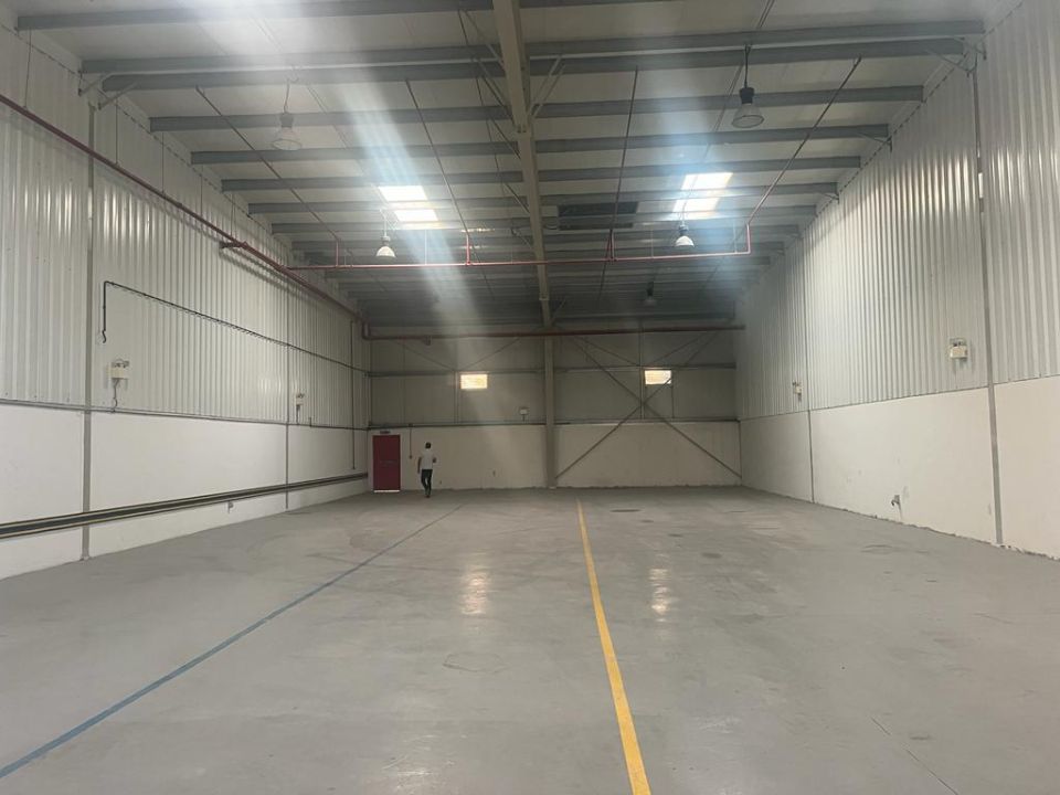 5,300 sqft Warehouse with washroom for Rent in DIP  | RGEstate UAE
