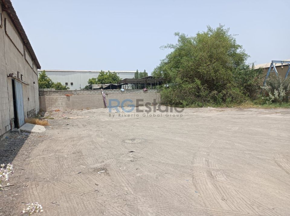 Versatile Industrial Space: 30,000 Sqft Land with Shed for Rent in Ras Al Khor  | RGEstate UAE