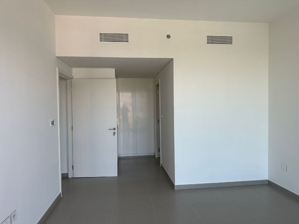 Brand New 2 Bedrooms | Zaabeel View | Corner Unit | Very High Floor  | RGEstate UAE