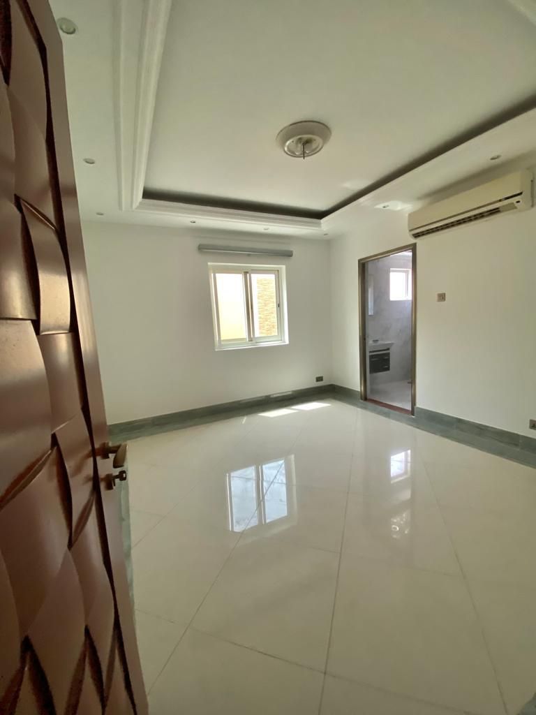 Commercial Villa  For Rent | Prime Location In Umm Suqeim (Jumeirah Road)   | RGEstate UAE