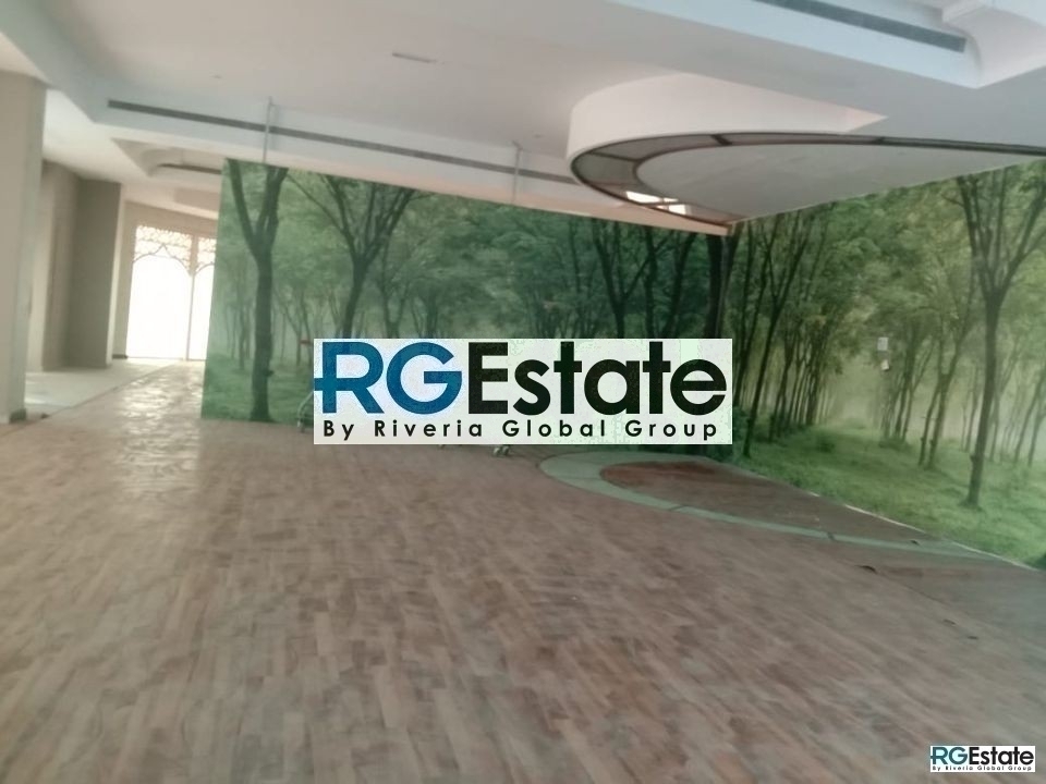SHOWROOM FOR RENT | PRIME LOCATION IN OUD METHA  | RGEstate UAE