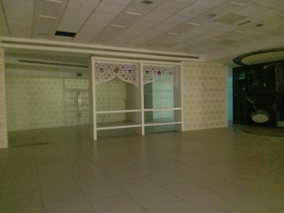 SHOWROOM FOR RENT | PRIME LOCATION IN OUD METHA  | RGEstate UAE