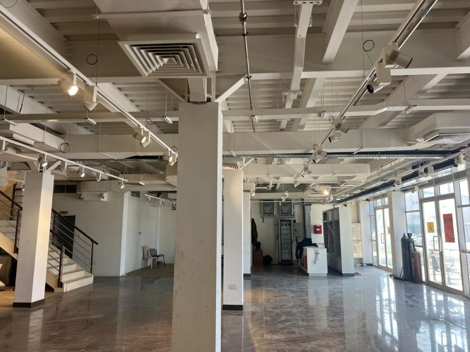 6,900 sqft Showroom with Mezzanine for Sale in Jafza.  | RGEstate UAE