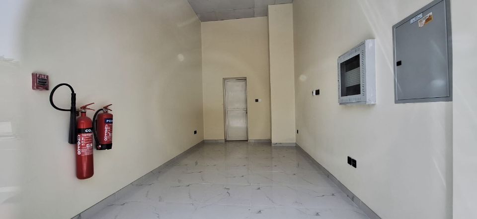 GOOD LOCATION | RETAILS SHOP AVAILABLE FOR RENT | IN AL KARAMA  | RGEstate UAE