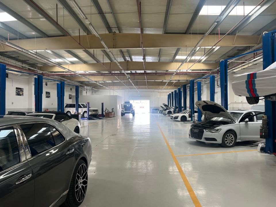 85,000 sqft Plot & 26,000 sqft Warehouse For Sale in DIC  | RGEstate UAE