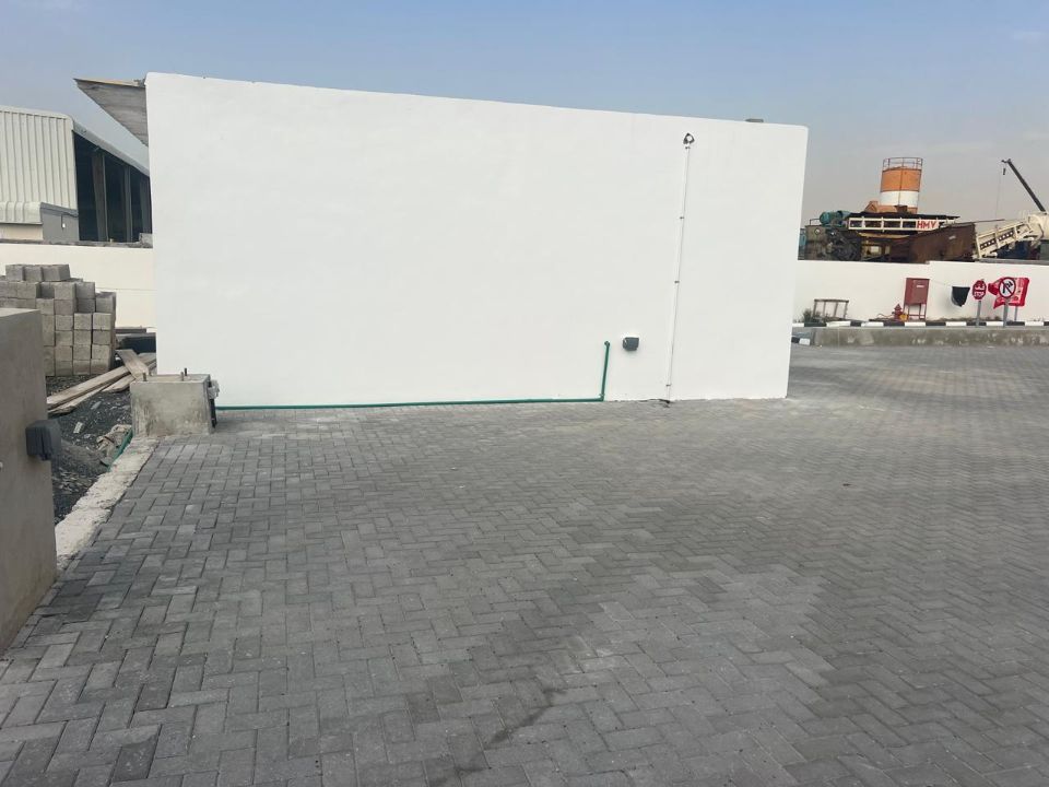 85,000 sqft Plot & 26,000 sqft Warehouse For Sale in DIC  | RGEstate UAE