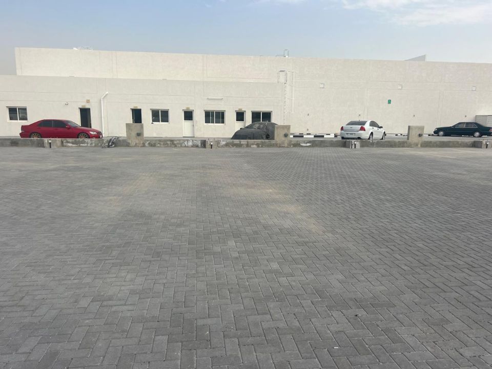 85,000 sqft Plot & 26,000 sqft Warehouse For Sale in DIC  | RGEstate UAE
