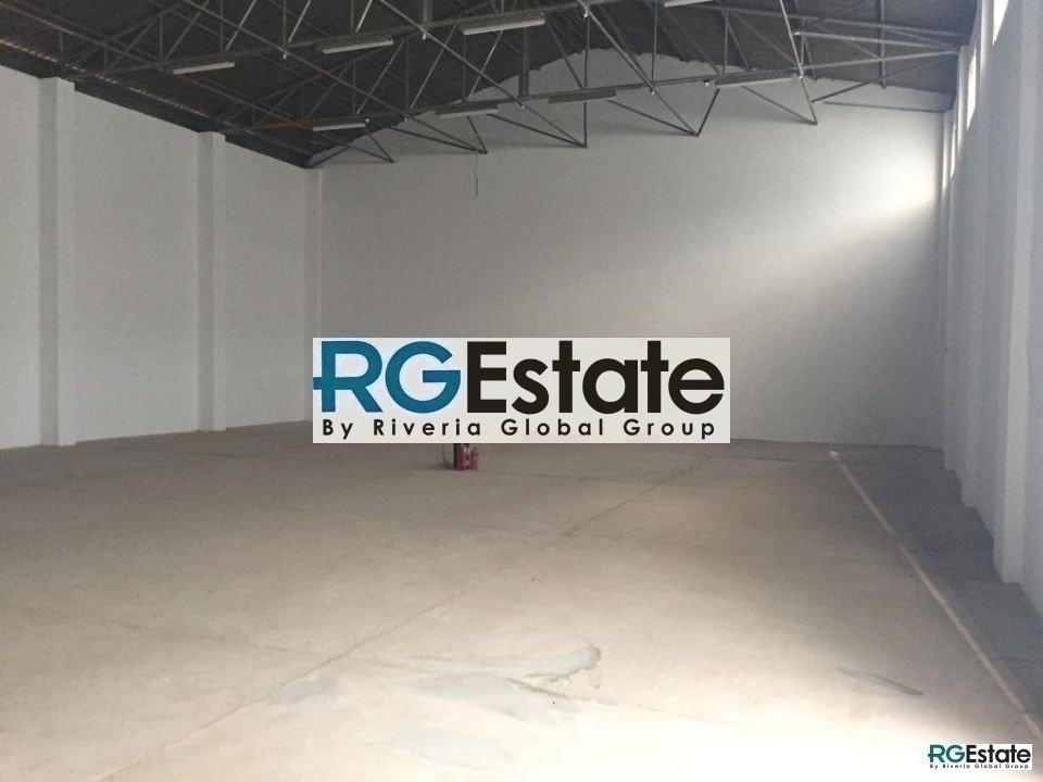 Prime Warehouse with Open Space: 4,550 Sqft Available for Rent in Al Khabaisi  | RGEstate UAE