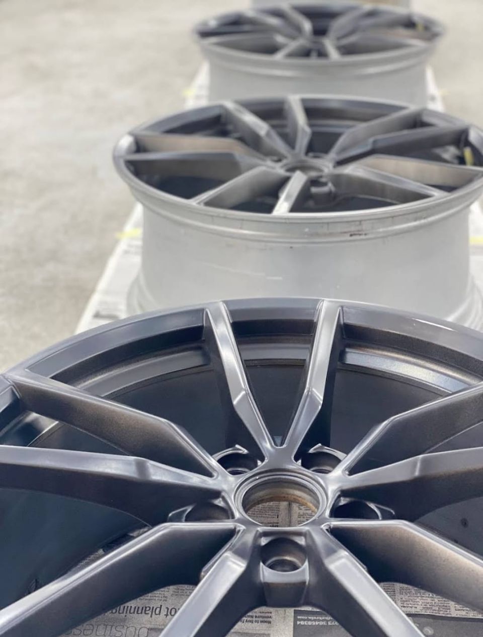 Running Garage with Business & License for Sale in Al Quoz Industrial Area - Al Quoz - MAK PP 4159  | RGEstate UAE