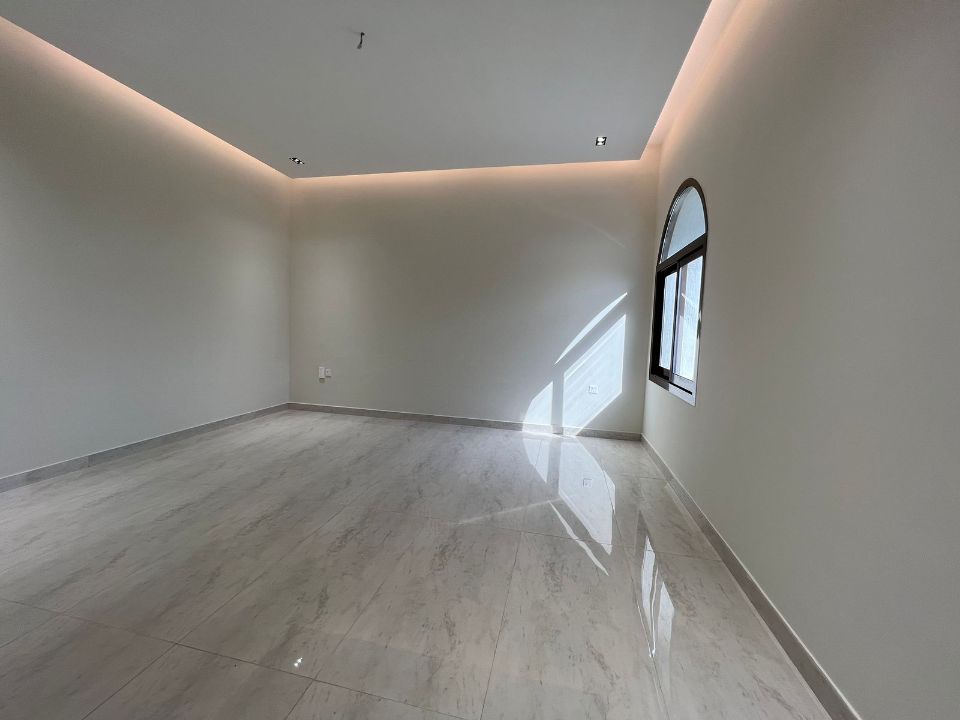 BRIGHT & SPACIOUS ! BRAND NEW 5 BEDROOM VILLA FOR RENT   | RGEstate UAE