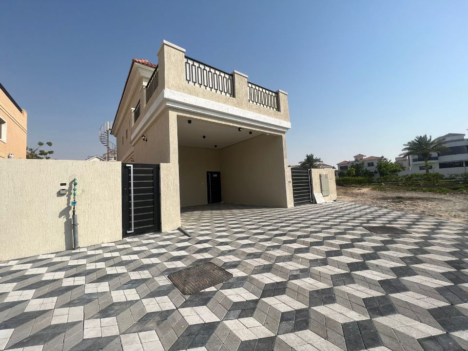 BRIGHT & SPACIOUS ! BRAND NEW 5 BEDROOM VILLA FOR RENT   | RGEstate UAE