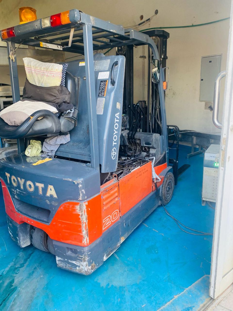 17,000 sqft Commercial Warehouse For Sale in DIC  | RGEstate UAE