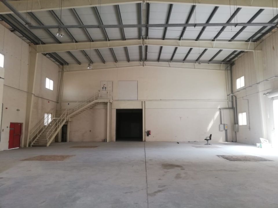 30,000 Sqft Independent Warehouse with Mezzanine Floor Office for rent in Al quoz  | RGEstate UAE