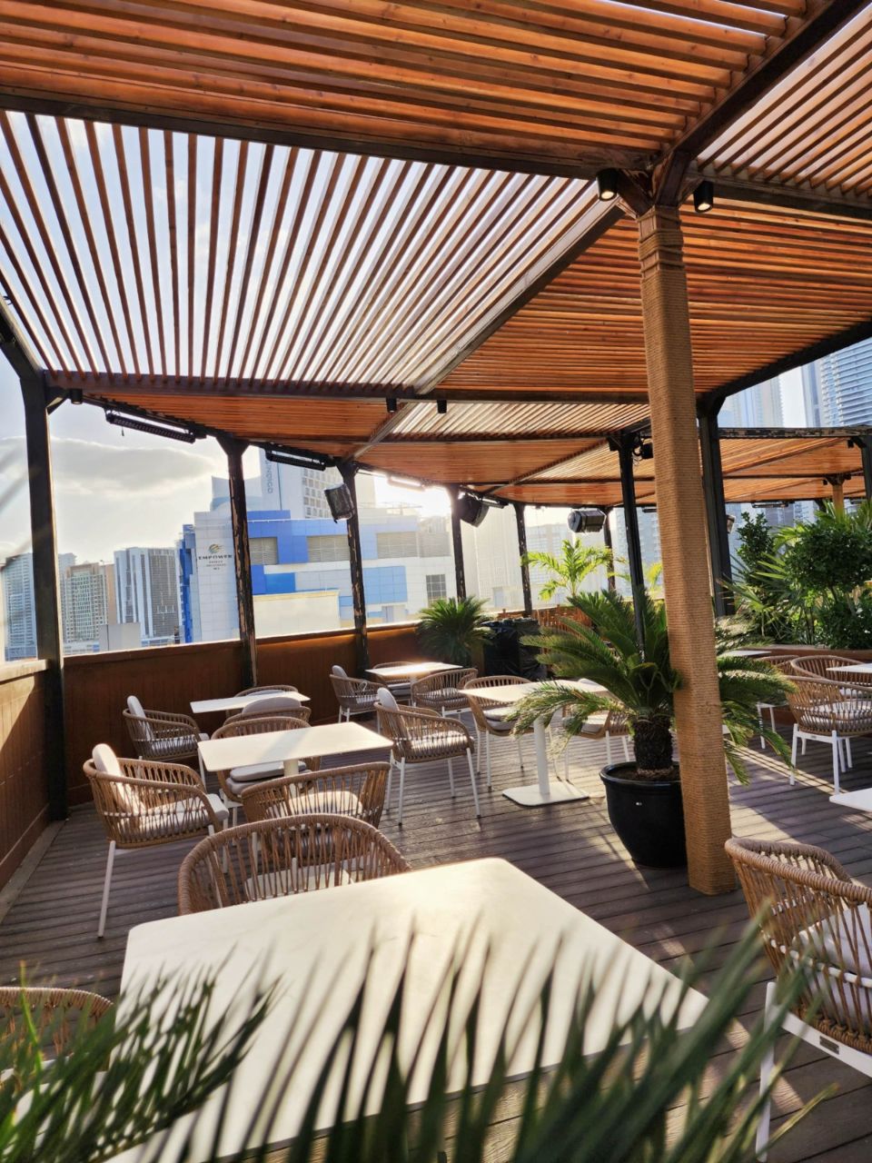 Fully Fitted Restaurant and Sheesha Lounge in Business Bay  | RGEstate UAE