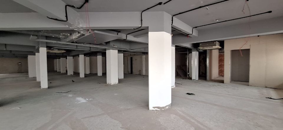 GOOD LOCATION | RETAIL SHOP AVAILABLE FOR RENT | IN KARAMA  | RGEstate UAE