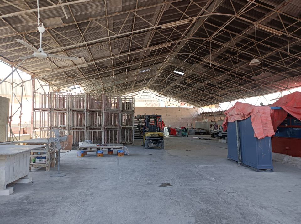 800 kW Power | 40,000 Sqft Industrial Land & Shed with Office for Sale in Umm Ramool  | RGEstate UAE