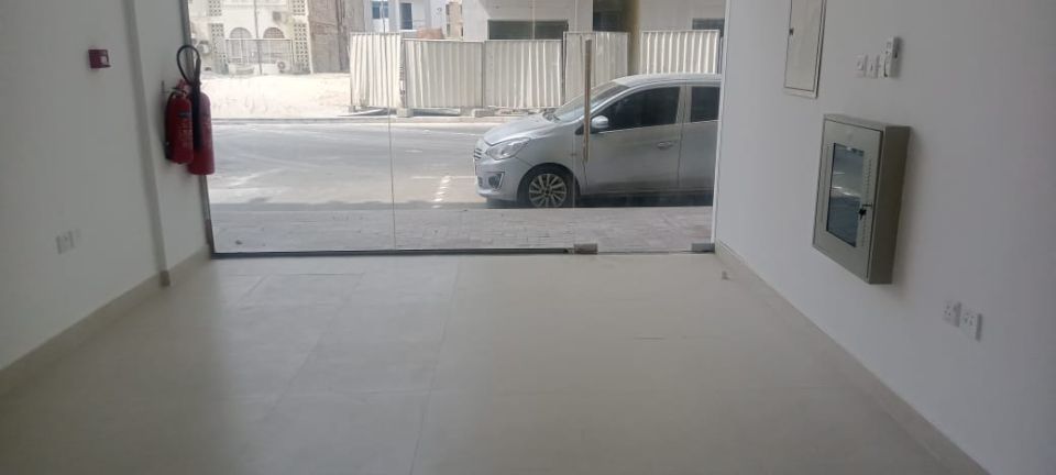 GOOD LOCATION | RETAIL SHOP AVAILABLE FOR RENT | IN AL KARAMA  | RGEstate UAE