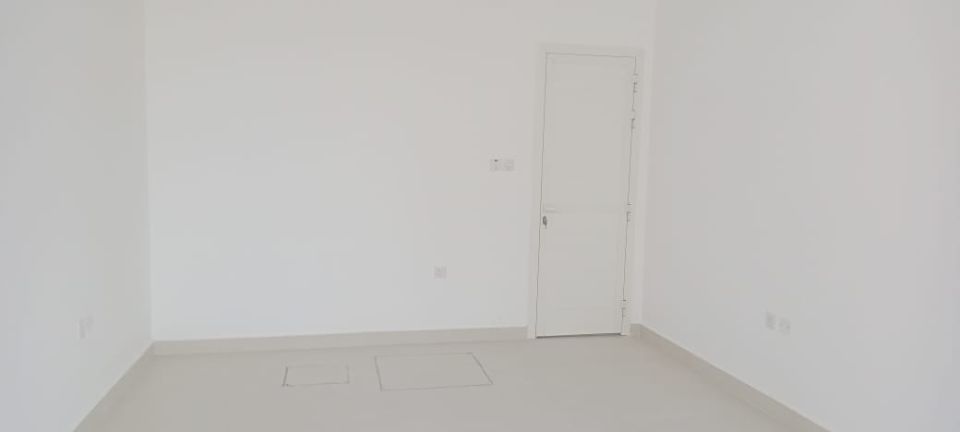 GOOD LOCATION | RETAIL SHOP AVAILABLE FOR RENT | IN AL KARAMA  | RGEstate UAE