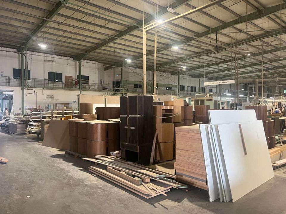 150,000 sqft Plot 100,000 sqft Carpentry Warehouse For Sale in JAFZA South  | RGEstate UAE