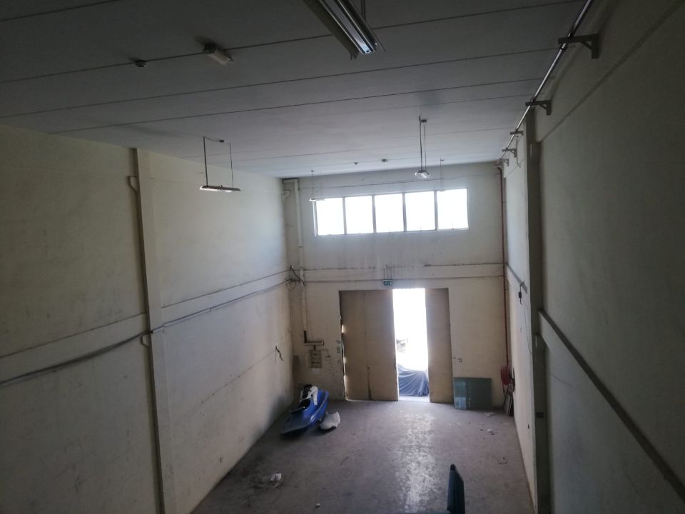 5,700 Sqft Warehouse with Mezzanine Floor for Rent in Al Quoz  | RGEstate UAE