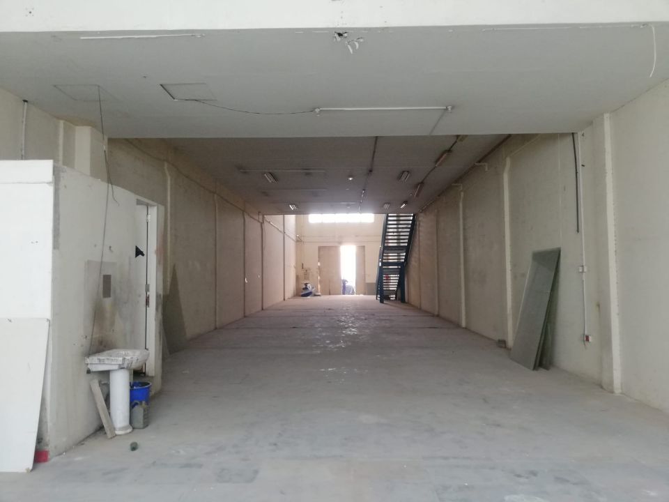 5,700 Sqft Warehouse with Mezzanine Floor for Rent in Al Quoz  | RGEstate UAE