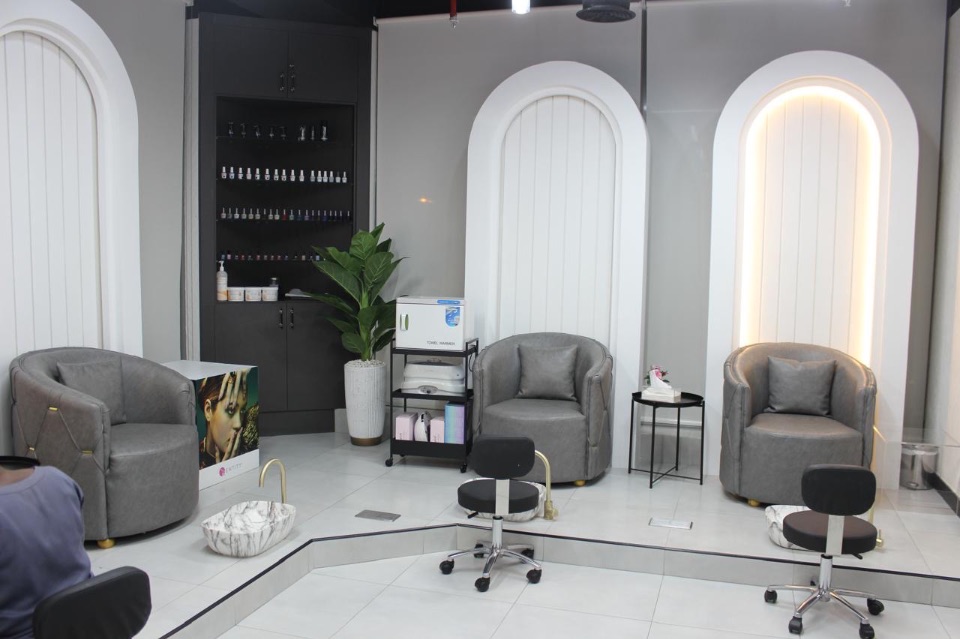 saloon in Mirdif for sale - Mirdif - RP 4489  | RGEstate UAE