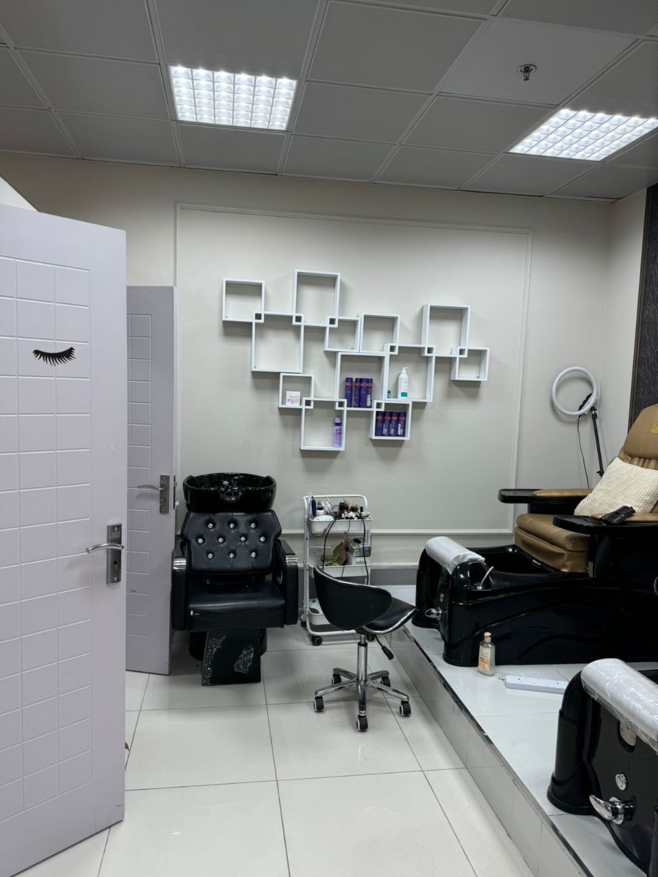 Running and Profitable Ladies Salon Business for Sale in Al Barsha - Al Barsha - RP 4498  | RGEstate UAE