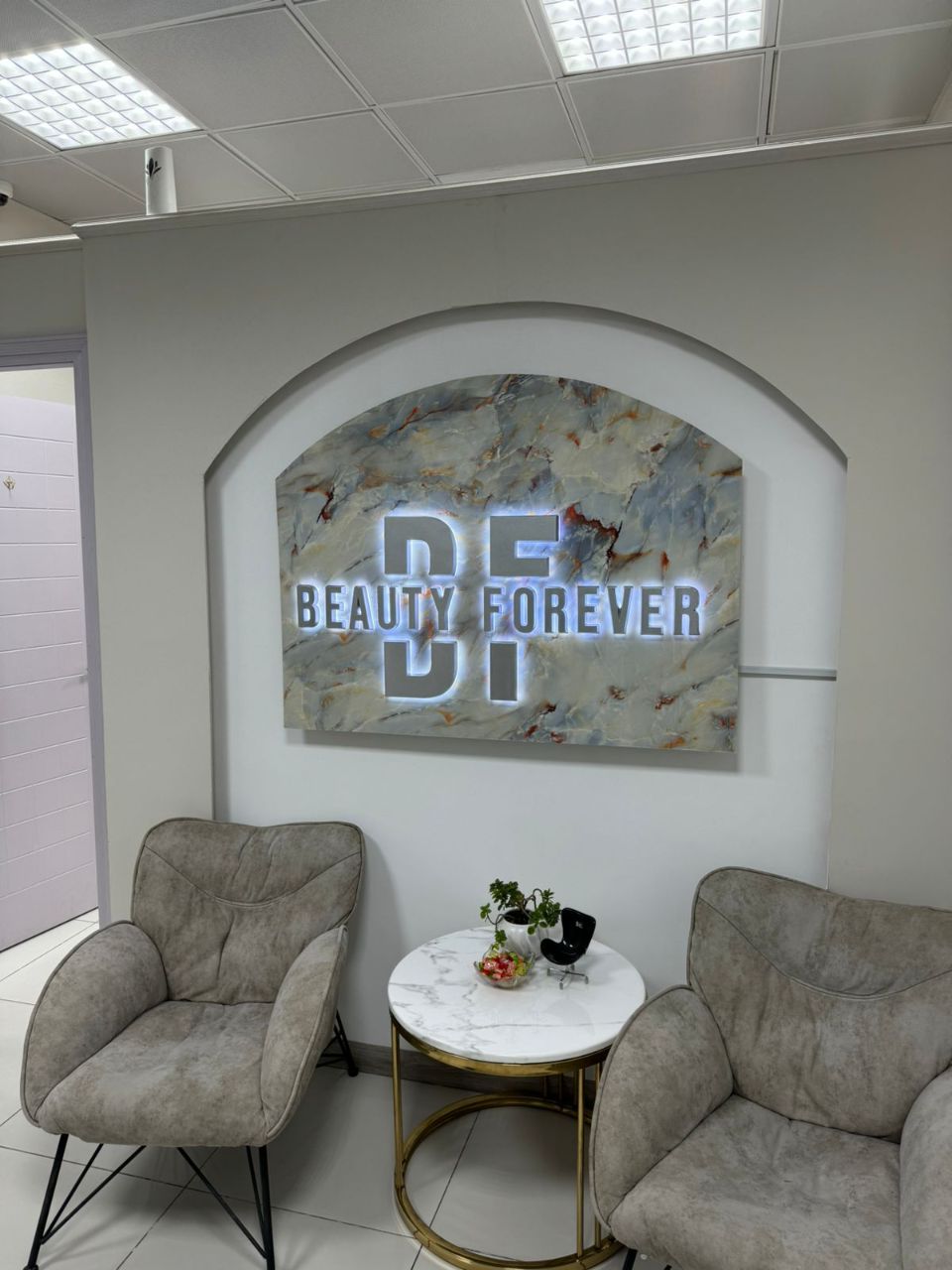 Running and Profitable Ladies Salon Business for Sale in Al Barsha - Al Barsha - RP 4498  | RGEstate UAE