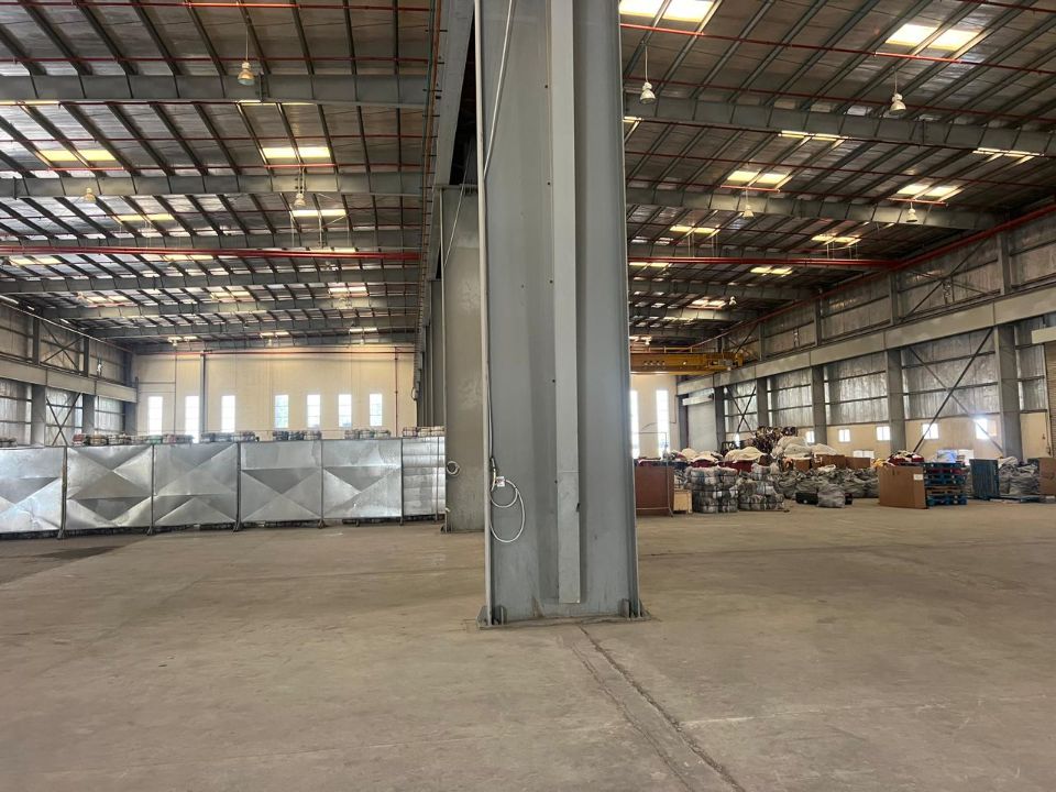 50,000 sqft Commercial Warehouse For Sale in JAFZA  | RGEstate UAE