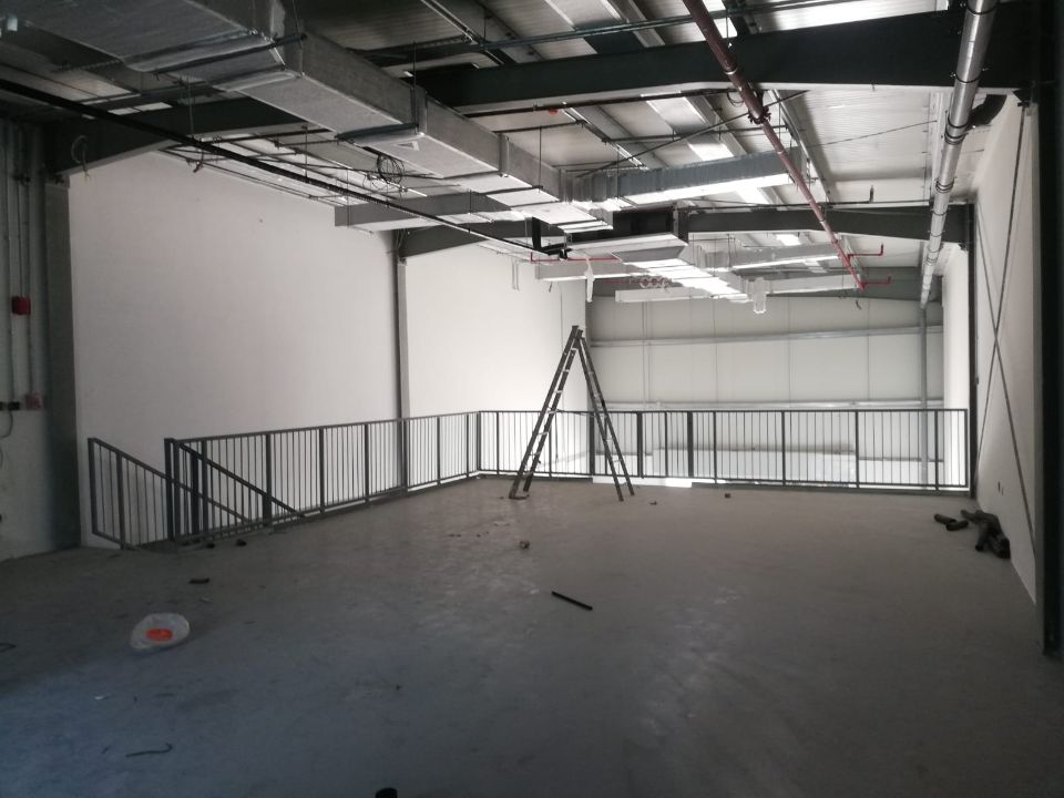(Independent & Tax Free) Fully Airconditioned 10,500 Sqft Showroom warehouse For Rent in Ras Al Khor  | RGEstate UAE