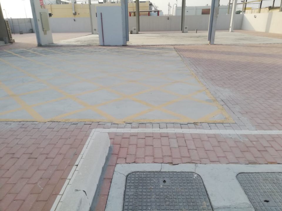 (Independent) 12,000 Sqft Open YArd With Shade Office For Rent in Al Ttay Al Khawaneej  | RGEstate UAE