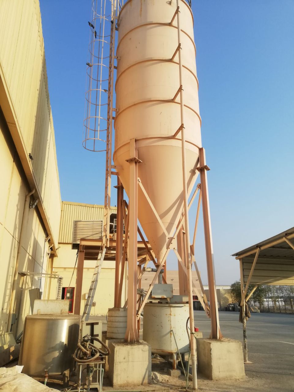 50,000 Sqft Warehouse with Office & Crane Facilities for Sale in Sajja, Sharjah  | RGEstate UAE