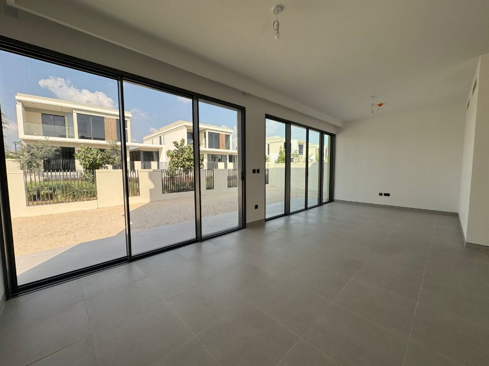 Exclusive | Corner W/Large Plot | Landscape Option  | RGEstate UAE