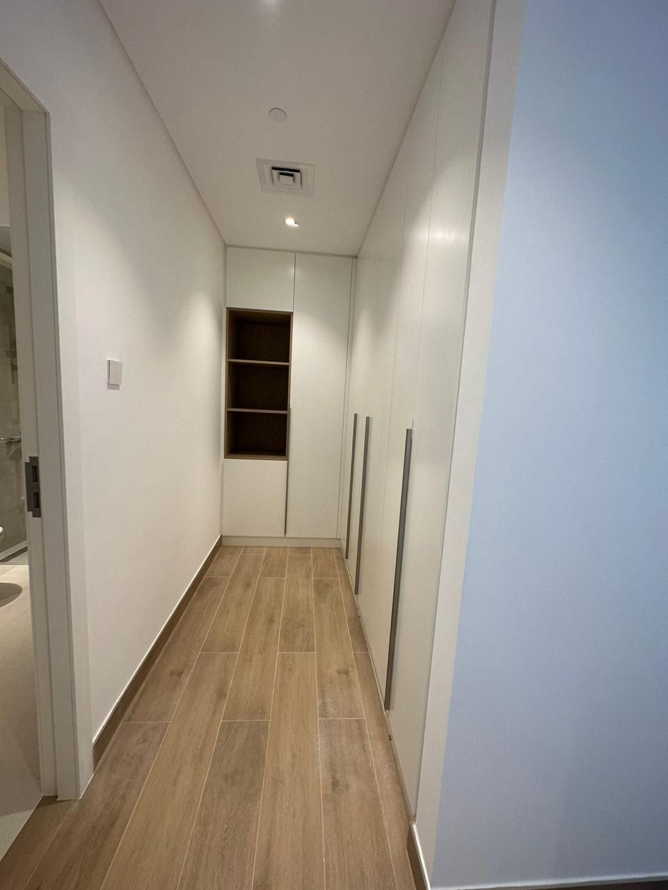 Genuine Resale | Bright & Spacious | Downtown views  | RGEstate UAE