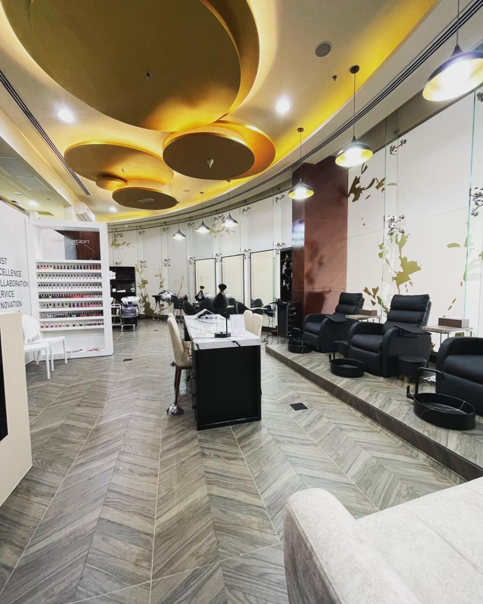 Running Ladies Salon Business For Sale  - Al Sufouh - RP 4558  | RGEstate UAE