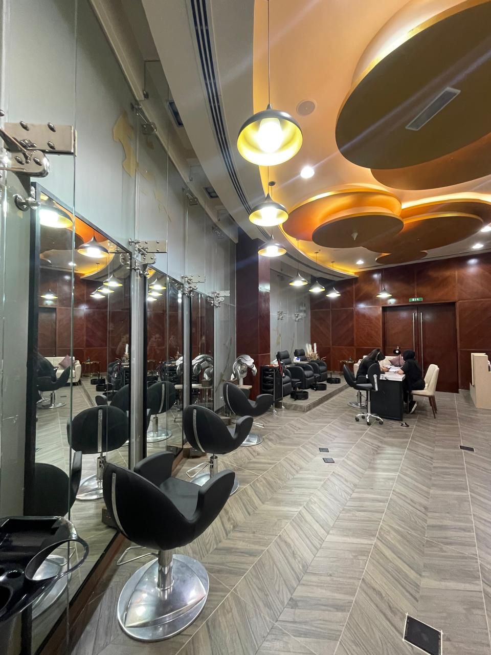 Running Ladies Salon Business For Sale  - Al Sufouh - RP 4558  | RGEstate UAE