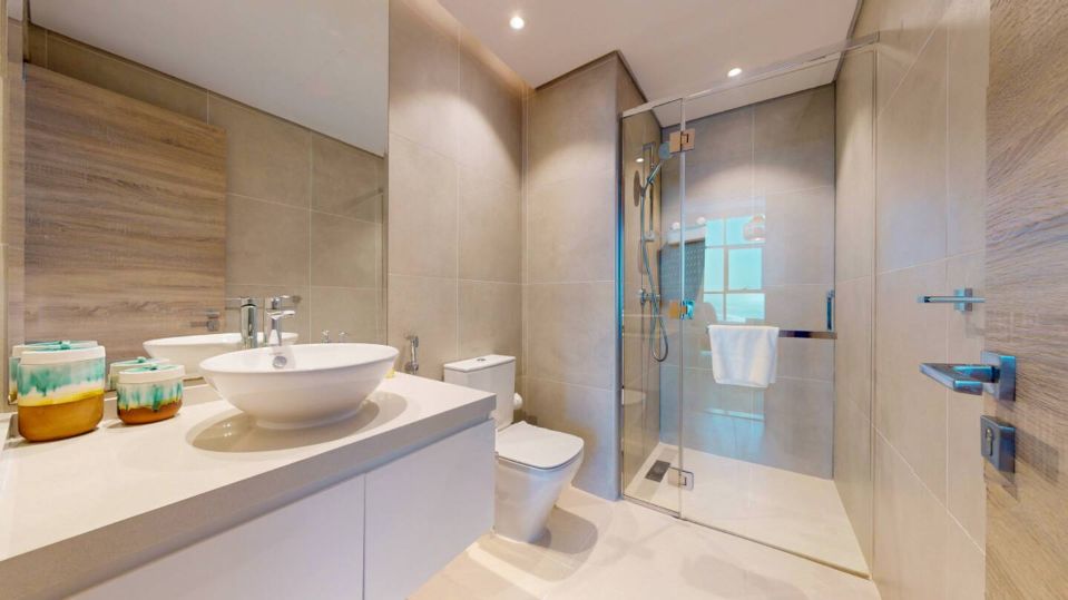 Spacious  Layout |Vacant | Fully Furnished 1 Bedroom   | RGEstate UAE