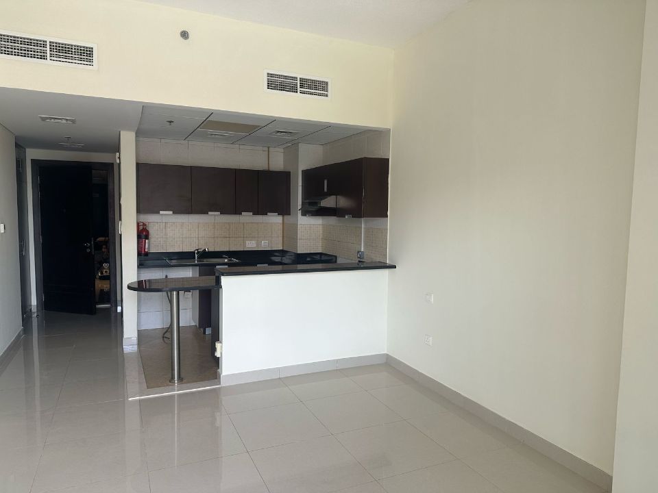 Spacious Layout | Best Price | Unfurnished  | RGEstate UAE